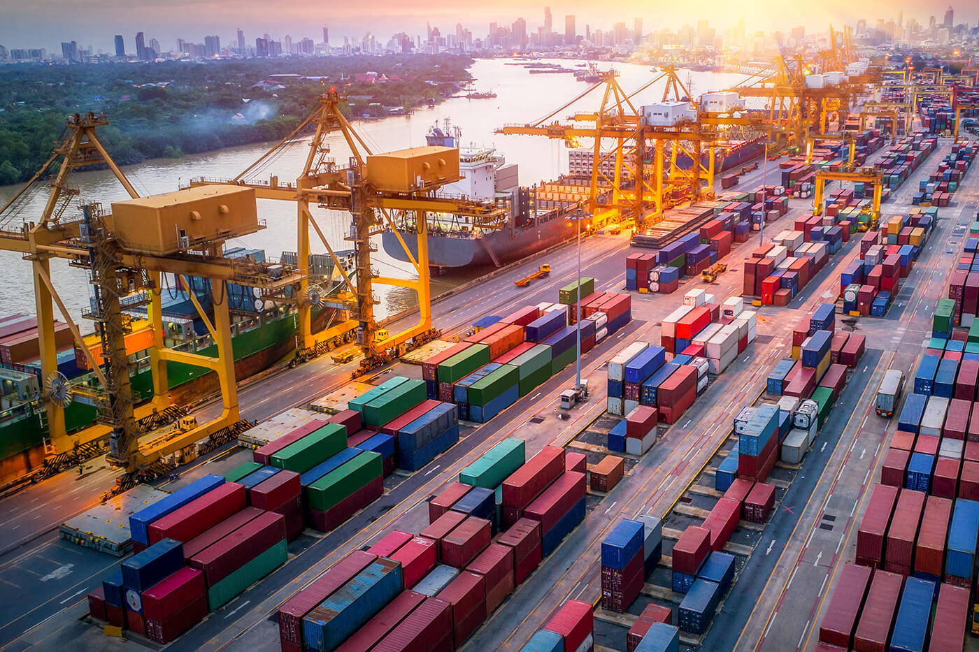 Mudanzas internacionales desde Panamá con servicio completo y seguro